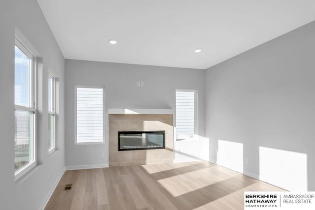 9524 S 181 Street, Omaha, NE 68136