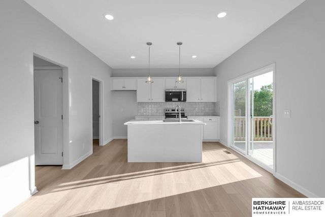 9524 S 181 Street, Omaha, NE 68136
