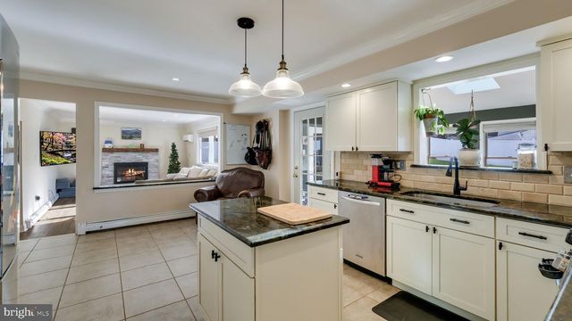 1140 DAYTON DR, Warminster, PA 18974