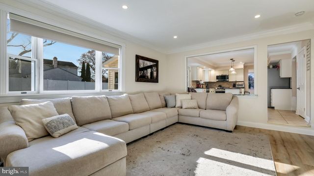 1140 DAYTON DR, Warminster, PA 18974