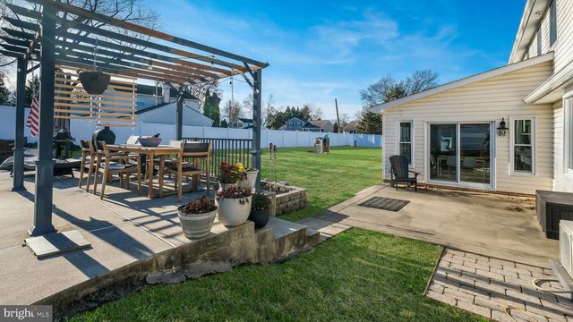 1140 DAYTON DR, Warminster, PA 18974