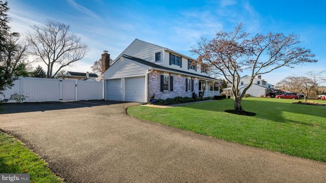 1140 DAYTON DR, Warminster, PA 18974