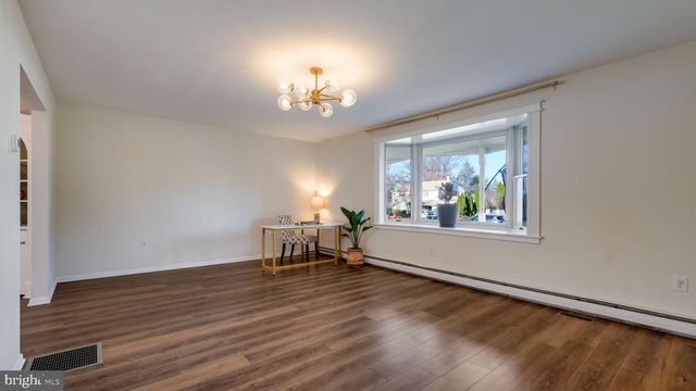 1140 DAYTON DR, Warminster, PA 18974