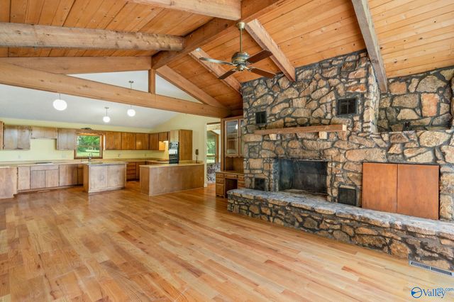 356 Springhill Road NW, Huntsville, AL 35806
