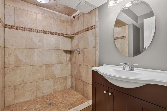 21155 W 125 Terrace, Olathe, KS 66061