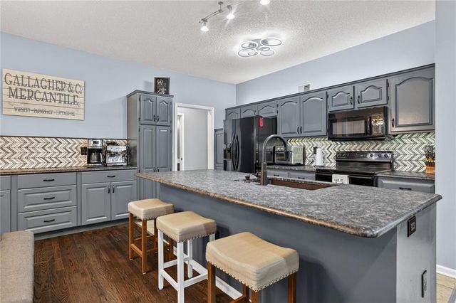 21155 W 125 Terrace, Olathe, KS 66061