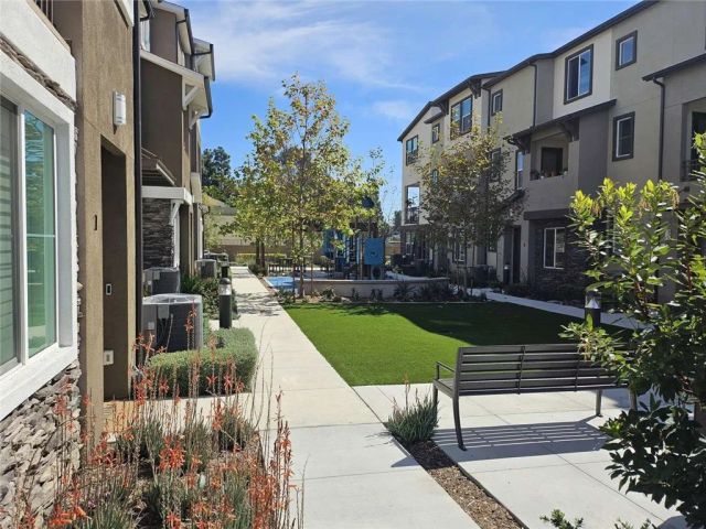 11737 Florence Avenue 6, Santa Fe Springs, CA 90670