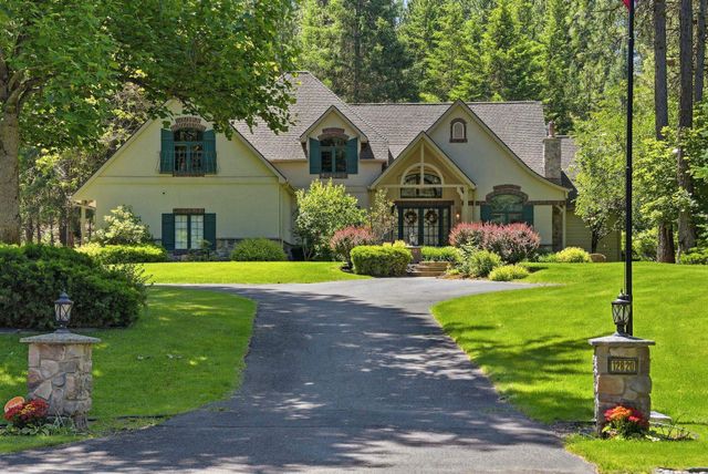 12820 S Fairway Ridge Ln, Spokane, WA 99224