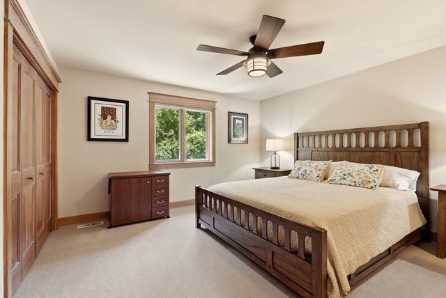 12820 S Fairway Ridge Ln, Spokane, WA 99224