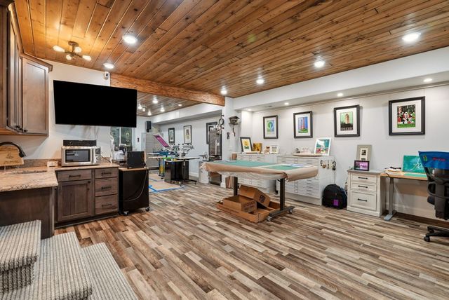 12820 S Fairway Ridge Ln, Spokane, WA 99224