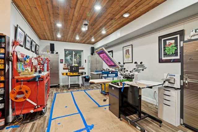 12820 S Fairway Ridge Ln, Spokane, WA 99224