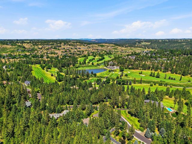 12820 S Fairway Ridge Ln, Spokane, WA 99224