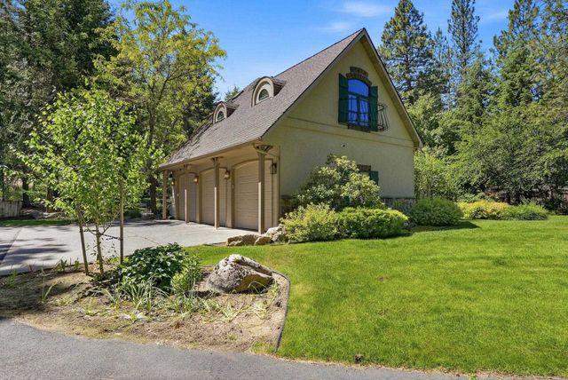12820 S Fairway Ridge Ln, Spokane, WA 99224