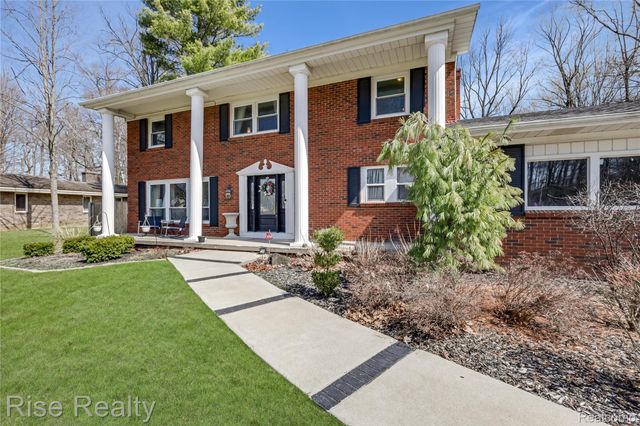 1366 Ox Yoke Drive, Flint Charter Township, MI 48532