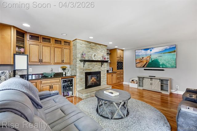 1366 Ox Yoke Drive, Flint Charter Township, MI 48532