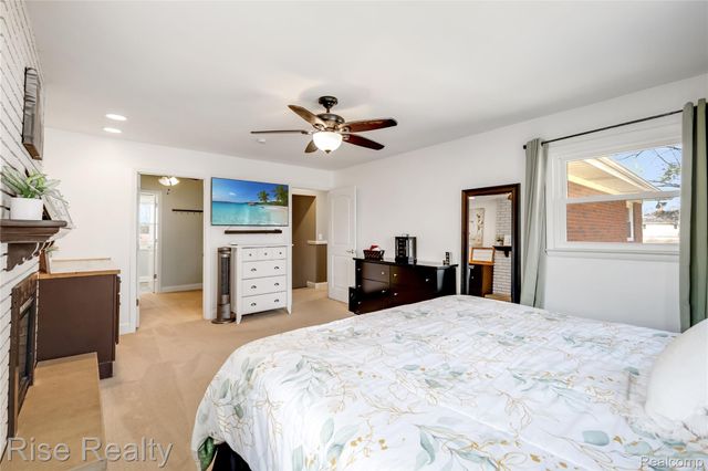 1366 Ox Yoke Drive, Flint Charter Township, MI 48532