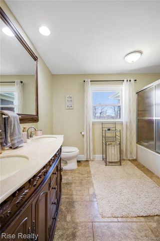 1366 Ox Yoke Drive, Flint Charter Township, MI 48532