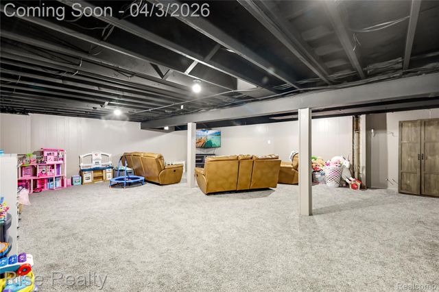 1366 Ox Yoke Drive, Flint Charter Township, MI 48532