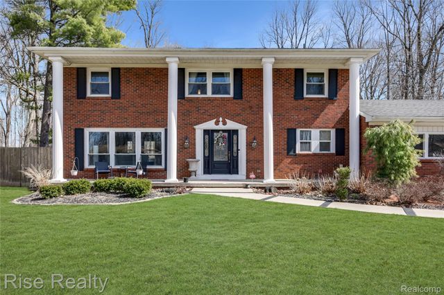 1366 Ox Yoke Drive, Flint Charter Township, MI 48532