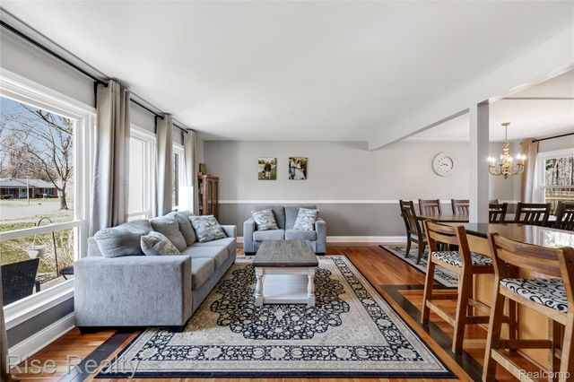 1366 Ox Yoke Drive, Flint Charter Township, MI 48532