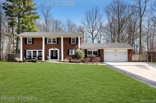 1366 Ox Yoke Drive, Flint Charter Township, MI 48532