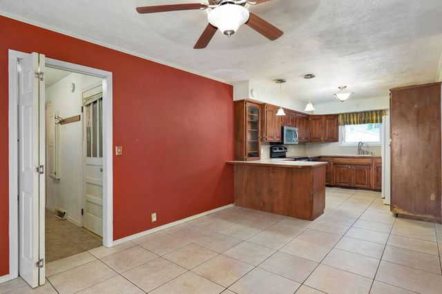 1303 David Road, Mt Vernon, MO 65712