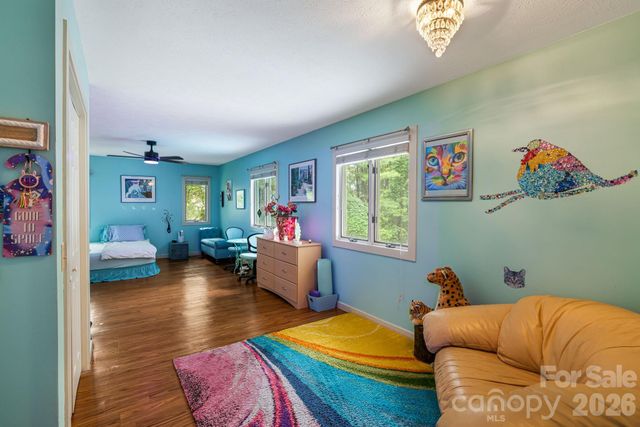 11 Beaumont Drive, Hendersonville, NC 28739