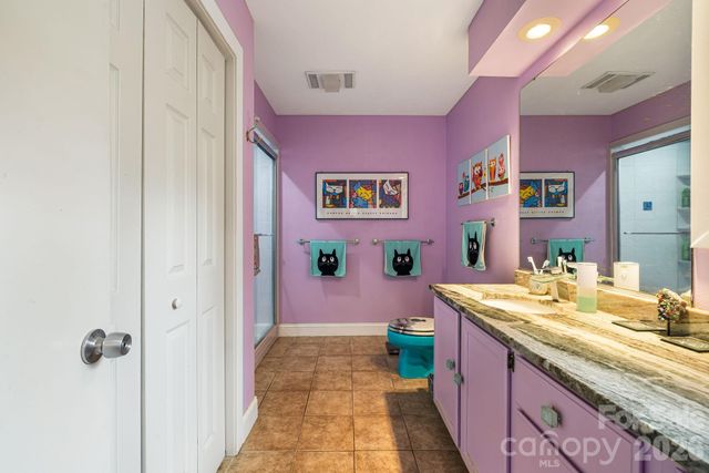 11 Beaumont Drive, Hendersonville, NC 28739