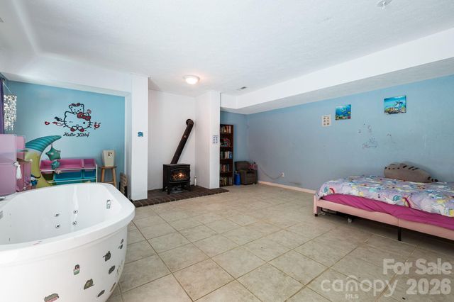 11 Beaumont Drive, Hendersonville, NC 28739