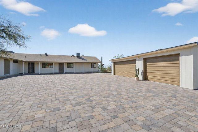 48214 N 33RD Avenue, New River, AZ 85087