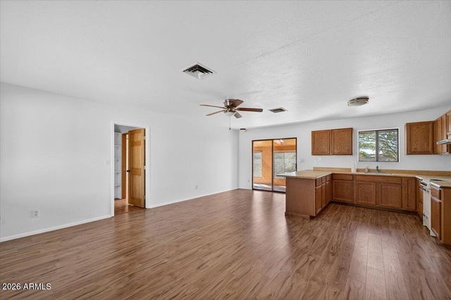 48214 N 33RD Avenue, New River, AZ 85087