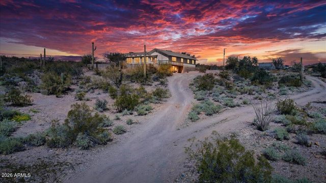 48214 N 33RD Avenue, New River, AZ 85087