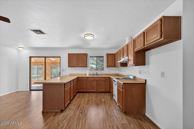 48214 N 33RD Avenue, New River, AZ 85087