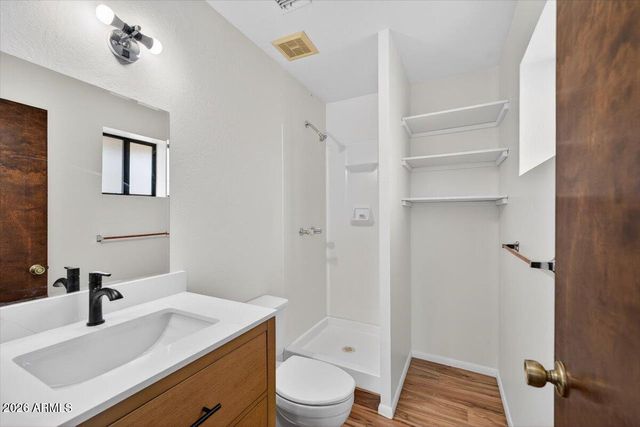 48214 N 33RD Avenue, New River, AZ 85087