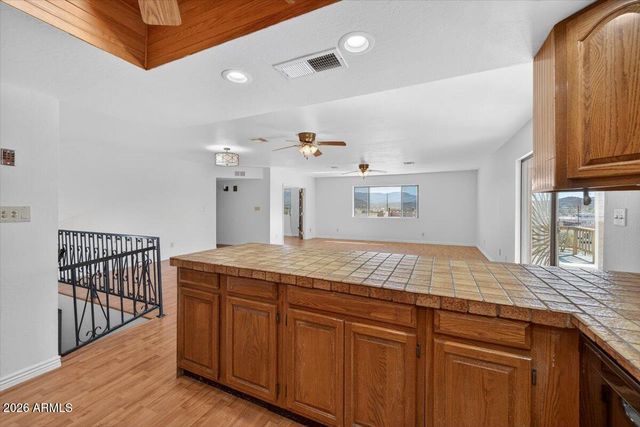 48214 N 33RD Avenue, New River, AZ 85087