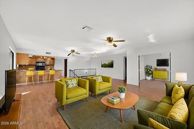 48214 N 33RD Avenue, New River, AZ 85087