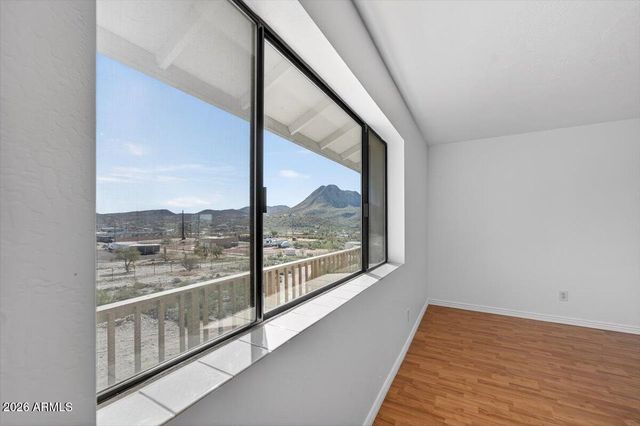 48214 N 33RD Avenue, New River, AZ 85087