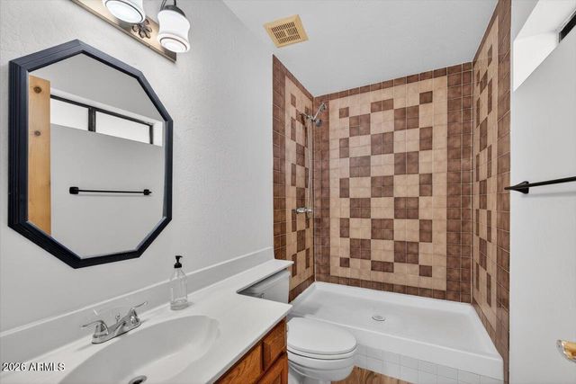 48214 N 33RD Avenue, New River, AZ 85087