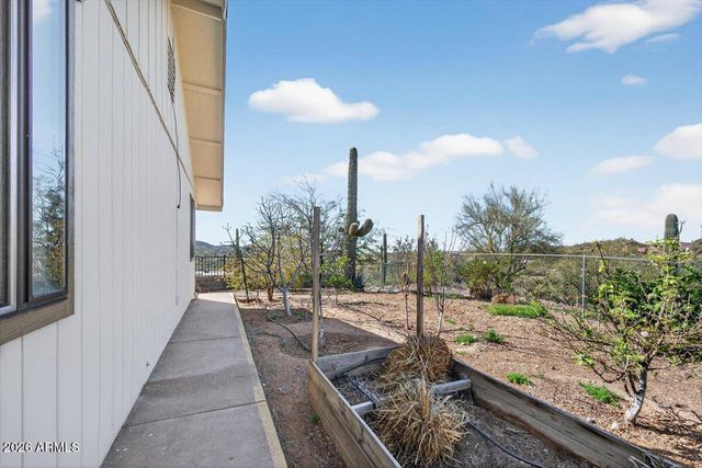 48214 N 33RD Avenue, New River, AZ 85087