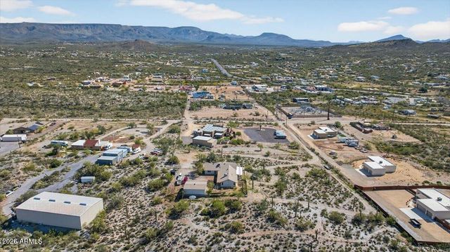 48214 N 33RD Avenue, New River, AZ 85087