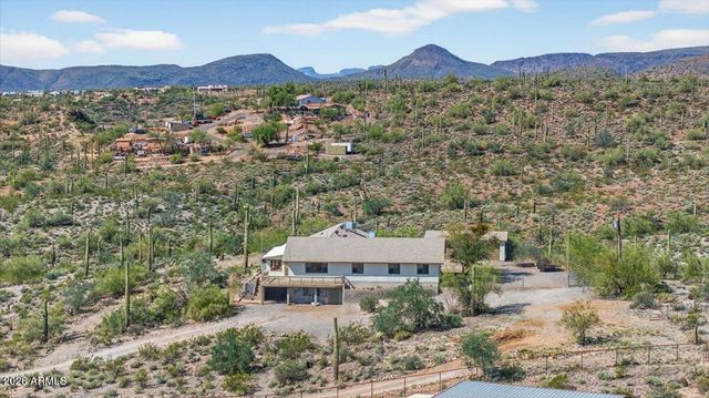 48214 N 33RD Avenue, New River, AZ 85087