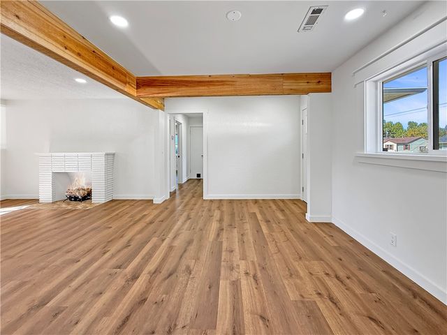 1325 Rogers Avenue, Springdale, AR 72764