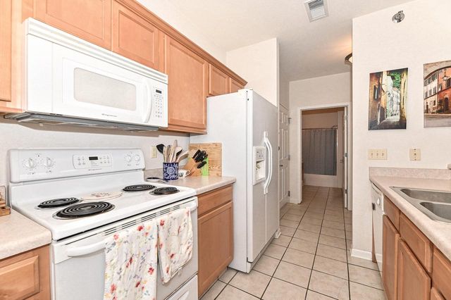 6995 S Riverwood BOULEVARD #S-209, Franklin, WI 53132