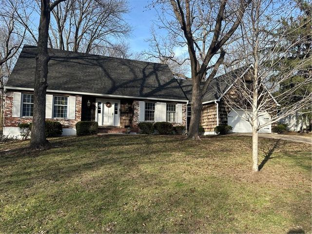 12607 Overbrook Road, Leawood, KS 66209