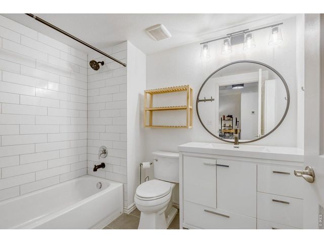 1623 Saint Paul St 310, Denver, CO 80206