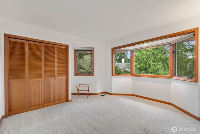 5601 43rd Avenue W, Seattle, WA 98199