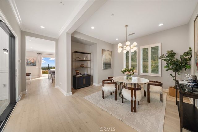 136 Salt Spg, Irvine, CA 92602