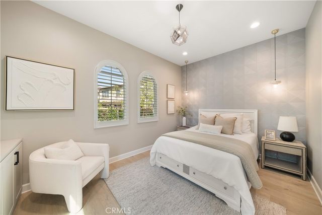 136 Salt Spg, Irvine, CA 92602