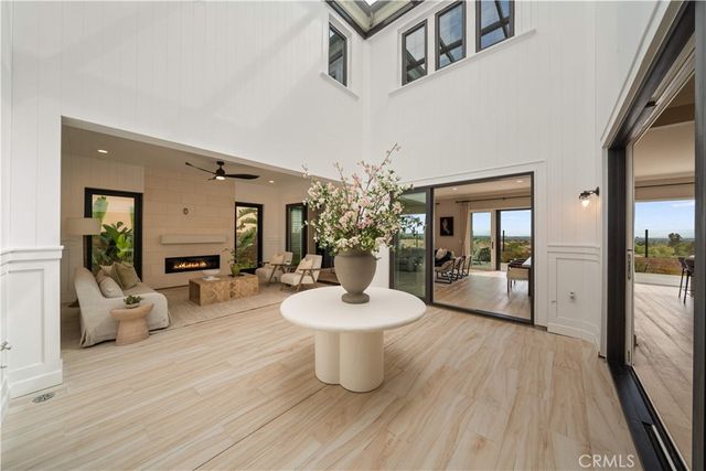 136 Salt Spg, Irvine, CA 92602