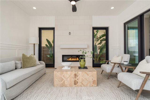136 Salt Spg, Irvine, CA 92602